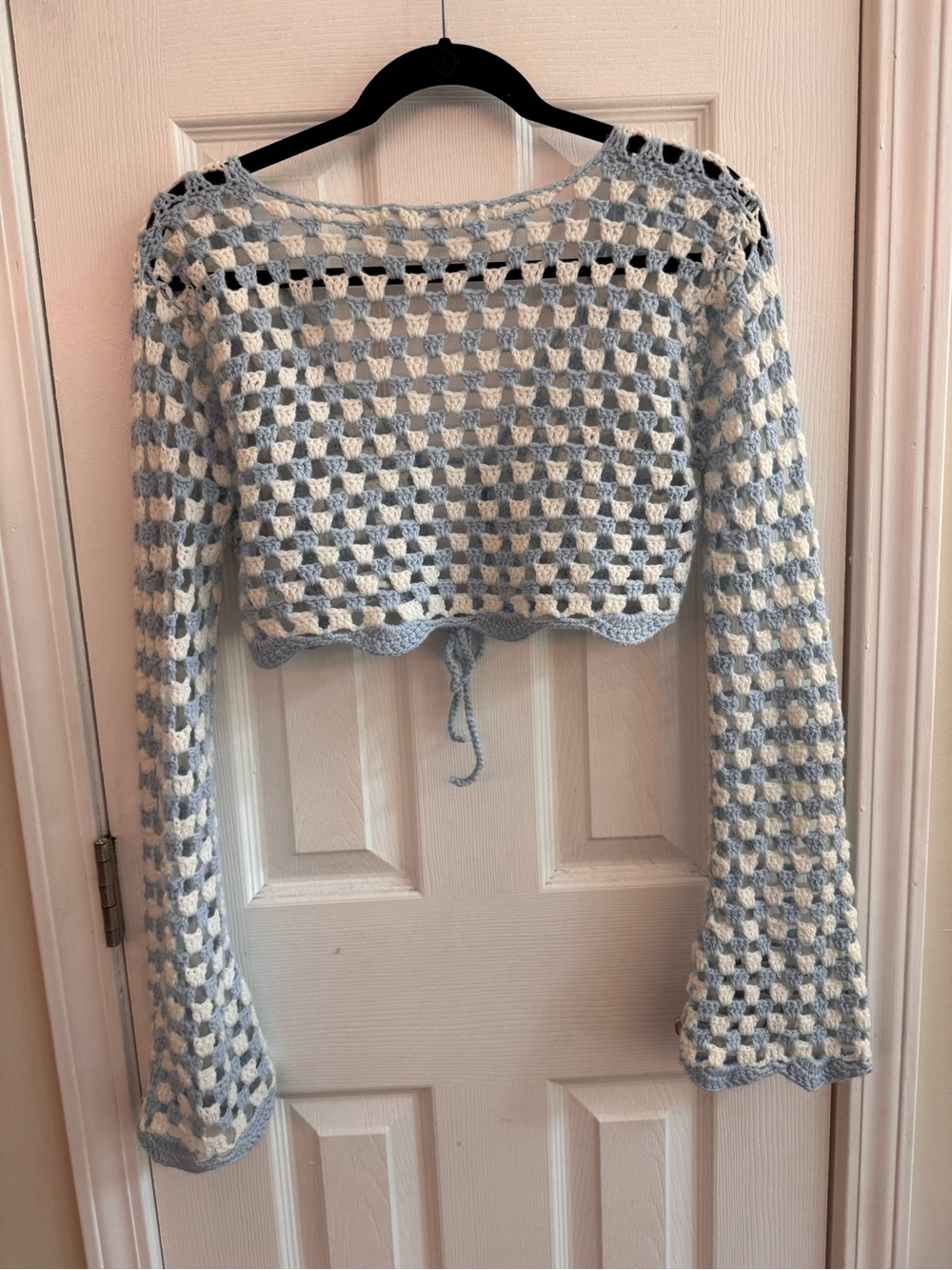 ALTAR’D STATE Crochet Bell Sleeve Boho Cardigan Sweater Blue White Check Small - Picture 5 of 7
